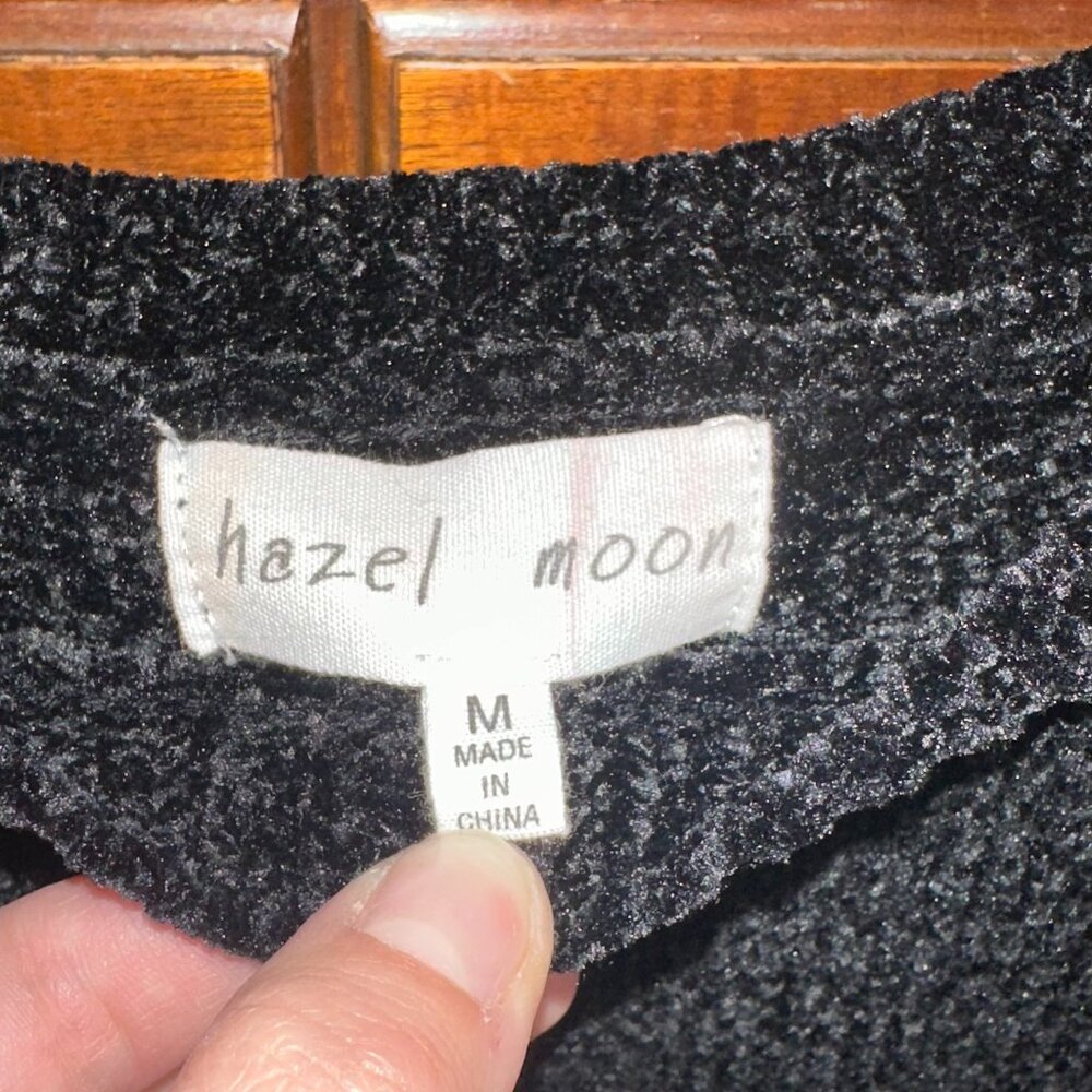 Hazel Moon Black Sweater size Medium